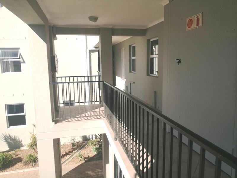 1 Bedroom Property for Sale in Gordons Bay Western Cape